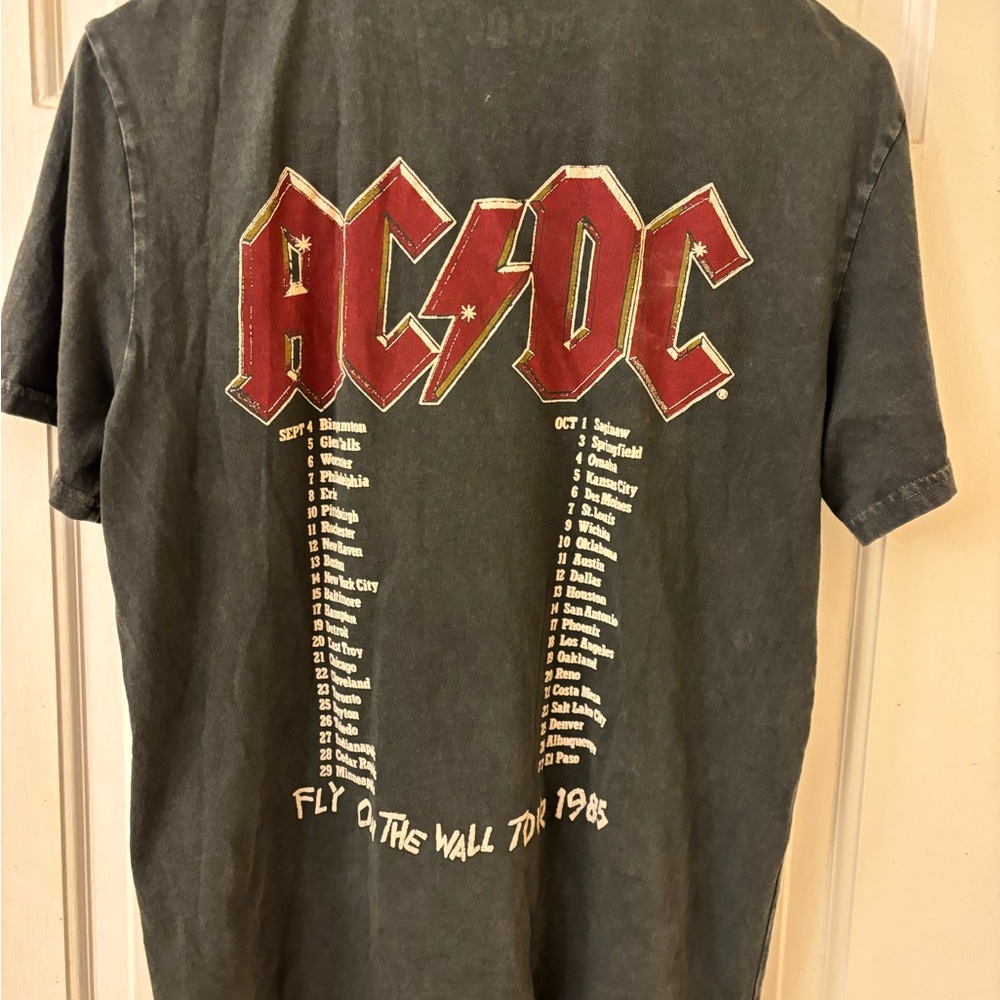 AC/DC Fly on The Wall Shirt - Picture 3 of 3